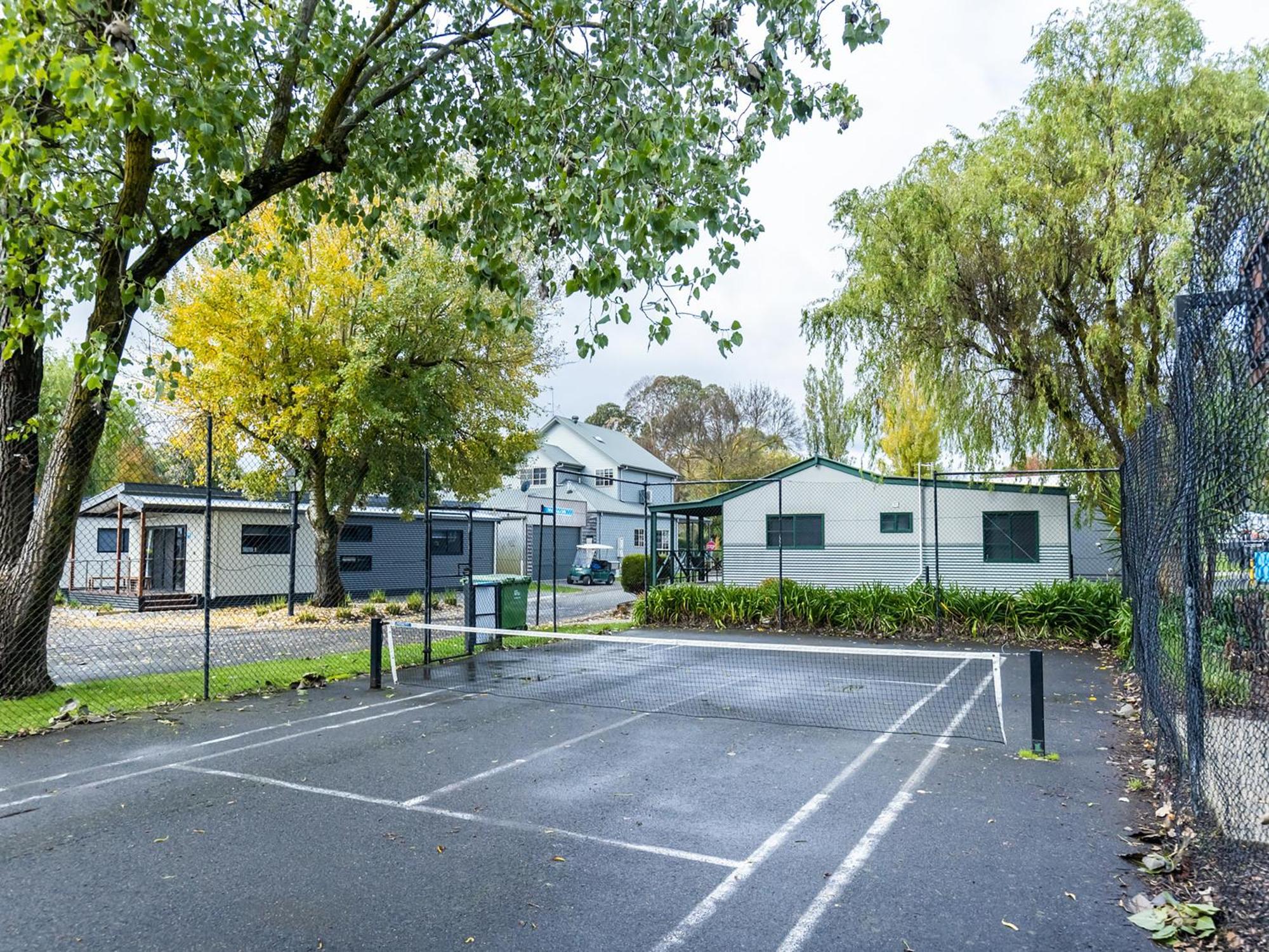 Nrma Ballarat Holiday Park ภายนอก รูปภาพ