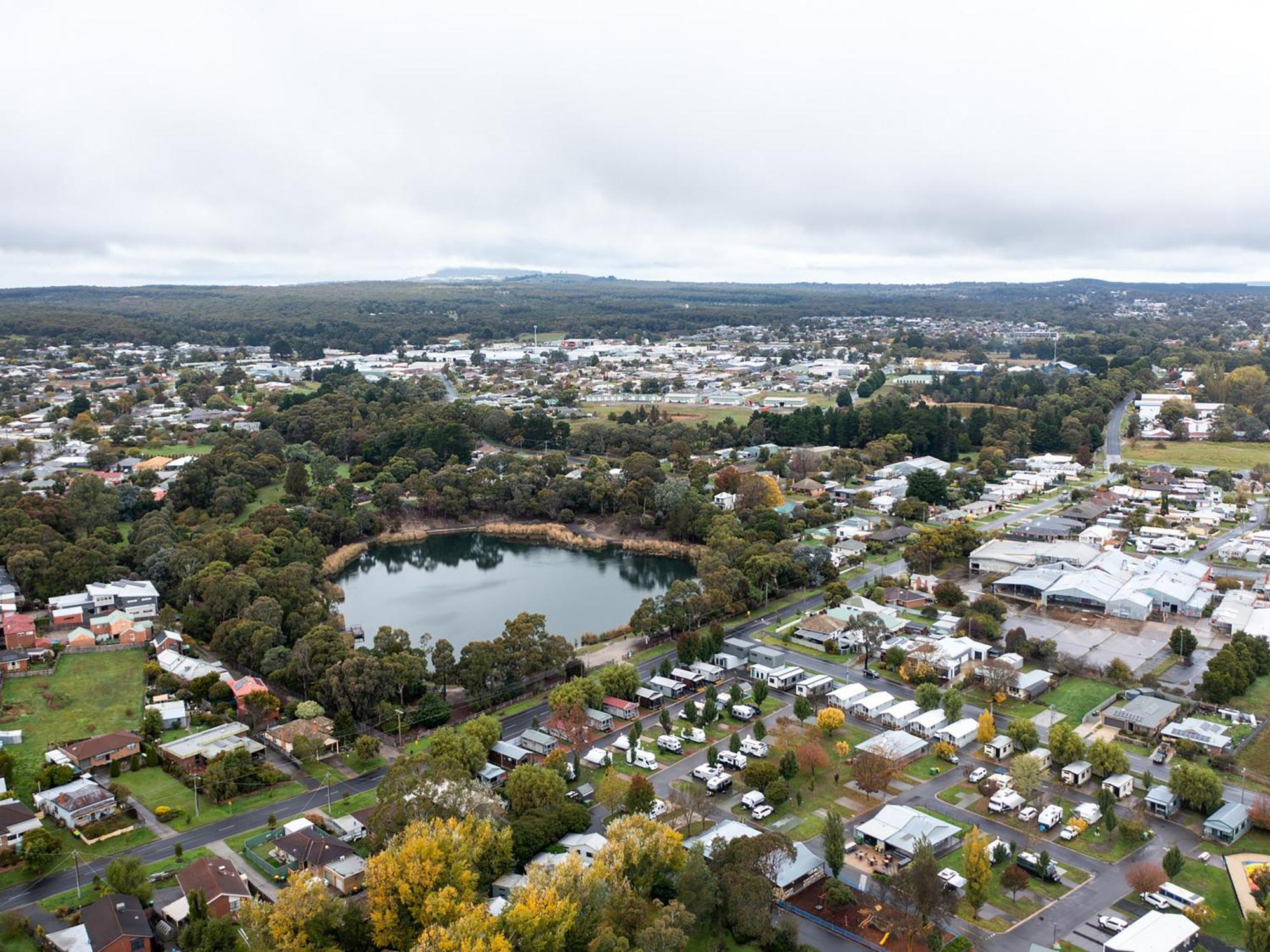 Nrma Ballarat Holiday Park ภายนอก รูปภาพ